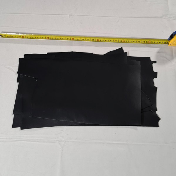 BLACK LEATHER PIECES 3134