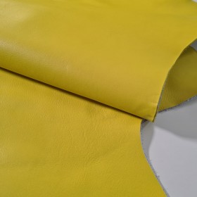 Yellow  aniline cowleather side