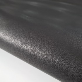 cuero negro para tapizar volantes de automovil