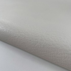 Cuero vacuno anilina liso en color blanco roto