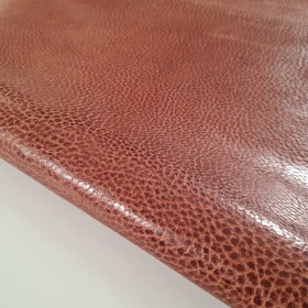 cuero marron avellana
