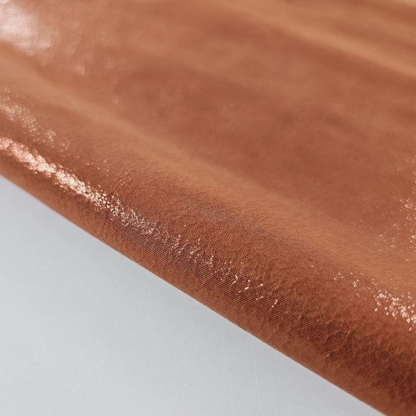 METALLIC LEATHER 570