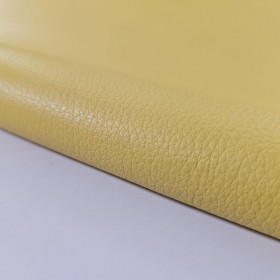 cuero amarillo intenso