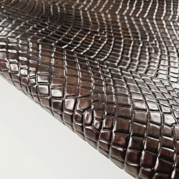CROCODILE LEATHER 2877