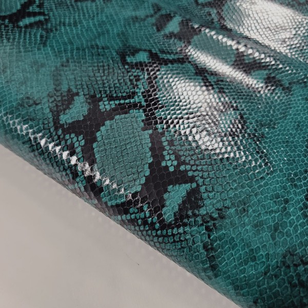 GREEN SNAKE EMBOSSED  3245