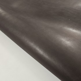 cuero rustico gris