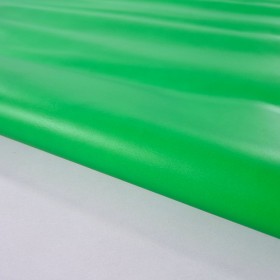 Hoja de piel vacuno acabado corregido liso  en color verde flúor