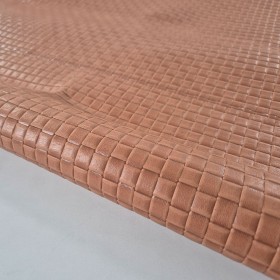 medium brown braided embossed cowleather sides