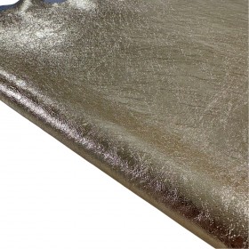Exclusivo piel de cordero laminado dorado