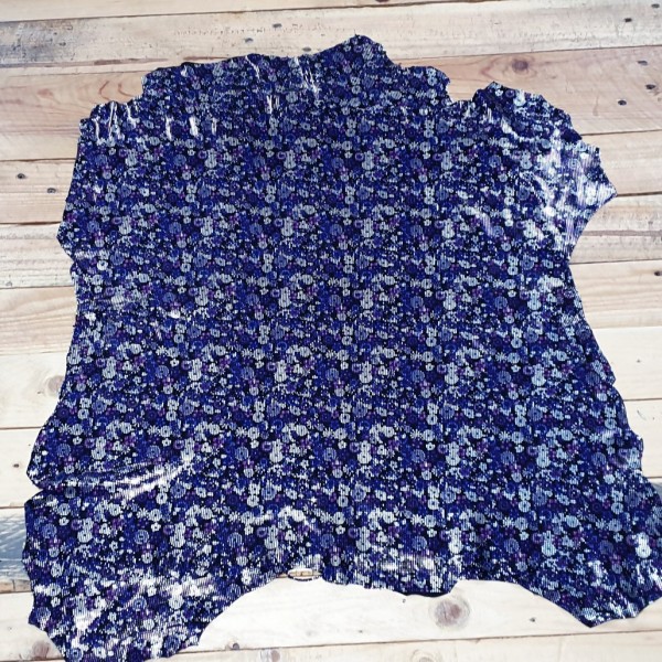 GOATSUEDE FLOWER 2081